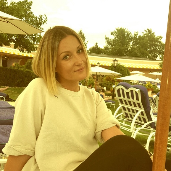 Meet your Posher, Inga - Picture 2 of 7